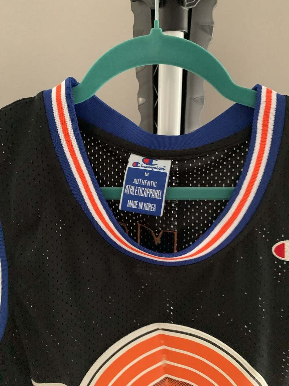Champion Tune Squad LeBron James #6 Space Jam Basketball Jersey - Picture 2 of 7